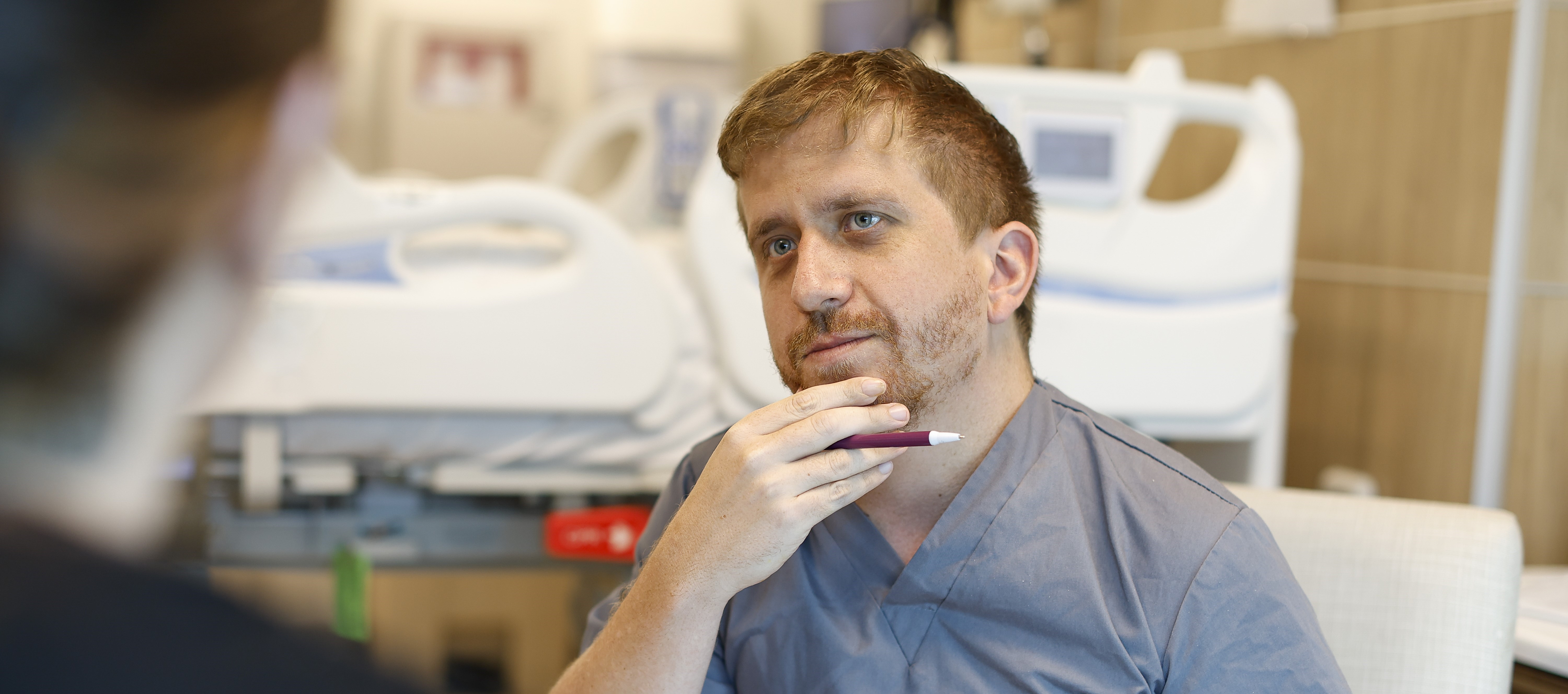 Photo of a Tulane School of Social Work MSW student working at a hospital internship.