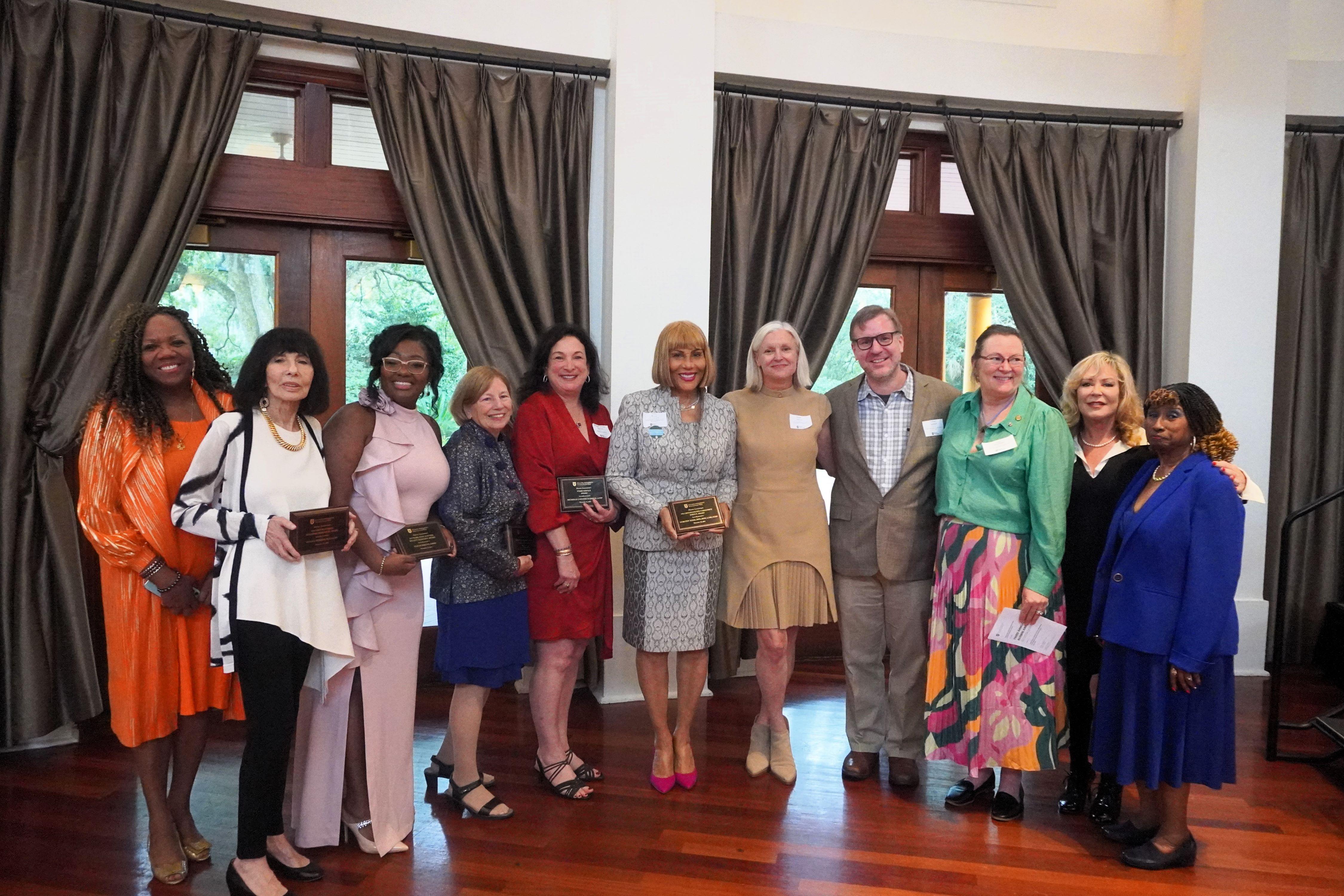 The Alumni Association poses with the 2024 award recipients.